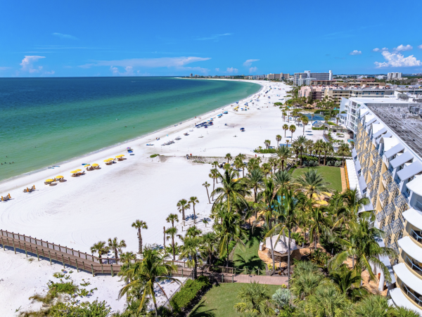 Siesta Key luxury  On Beach Walk to Restaurants & Shopping